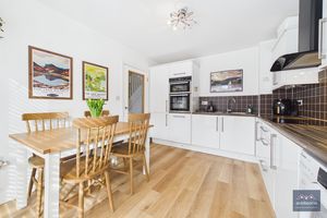 Photo 19- click for photo gallery